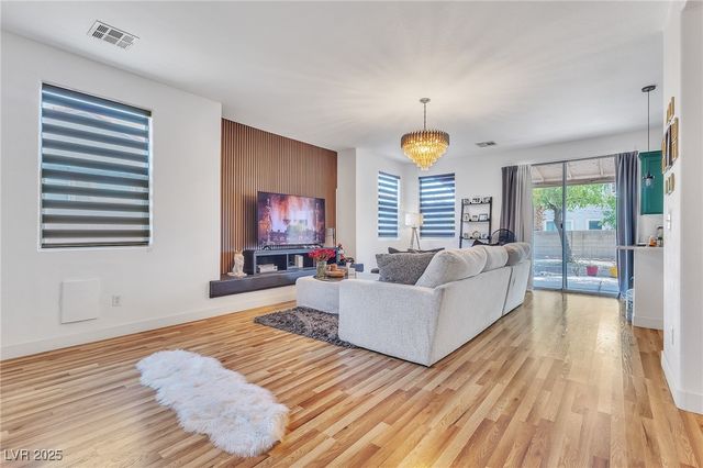 9177 Dazzle Accent Court, Las Vegas, NV 89149