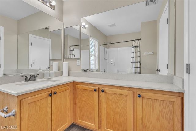 9177 Dazzle Accent Court, Las Vegas, NV 89149