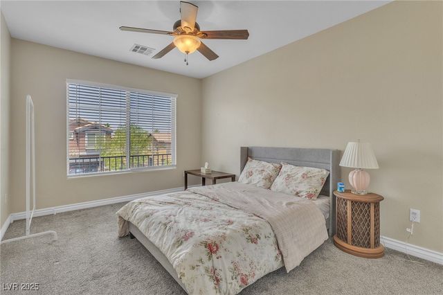 9177 Dazzle Accent Court, Las Vegas, NV 89149