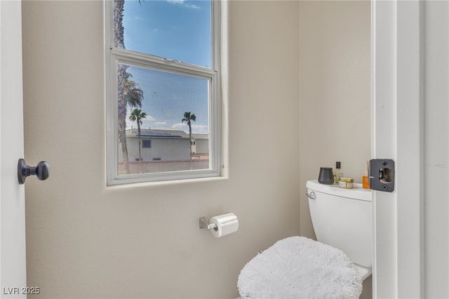 9177 Dazzle Accent Court, Las Vegas, NV 89149