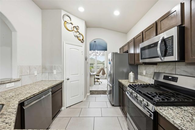 614 Palo Alto Court, Rosharon, TX 77583