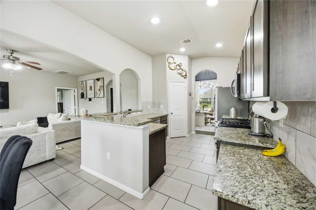 614 Palo Alto Court, Rosharon, TX 77583