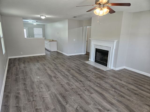 912 Seven Oaks Blvd, Smyrna, TN 37167