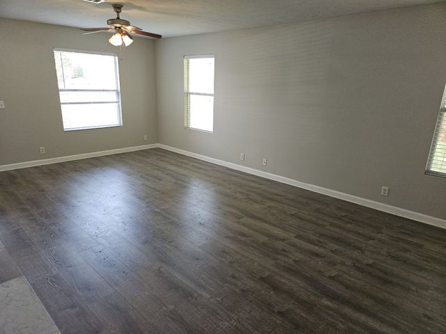 912 Seven Oaks Blvd, Smyrna, TN 37167