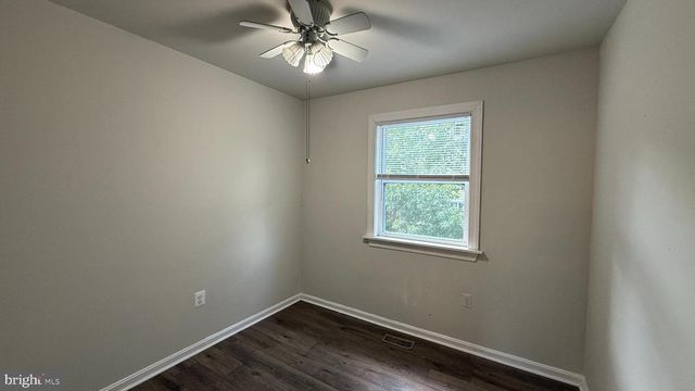 2015 MAYFLOWER DR, Woodbridge, VA 22192