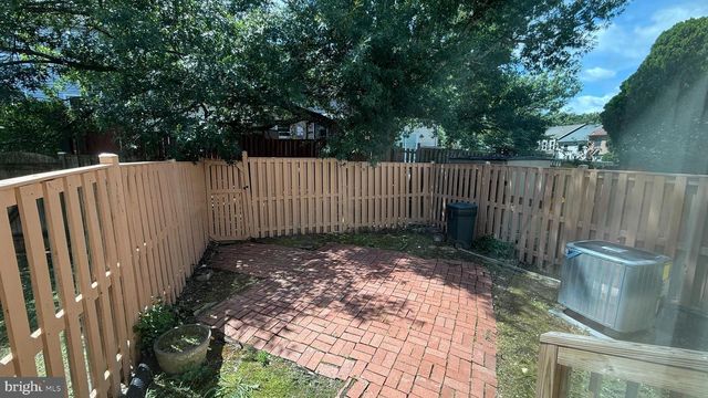 2015 MAYFLOWER DR, Woodbridge, VA 22192
