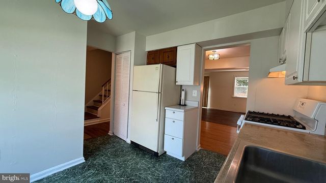 2015 MAYFLOWER DR, Woodbridge, VA 22192