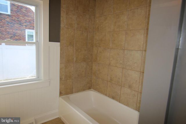 19 CRESCENT ST, Highspire, PA 17034