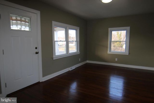 19 CRESCENT ST, Highspire, PA 17034