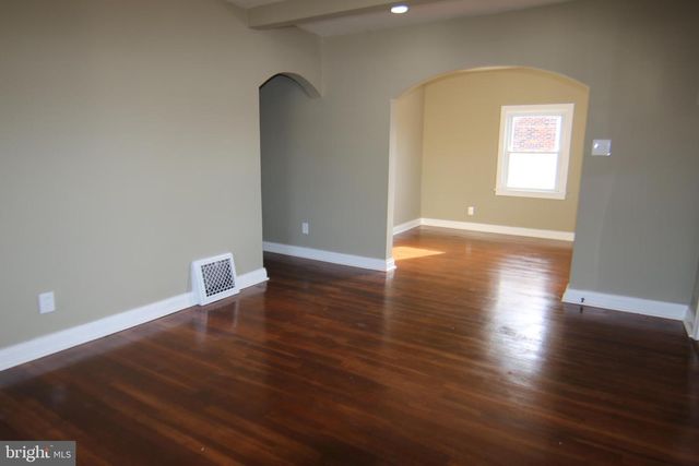 19 CRESCENT ST, Highspire, PA 17034