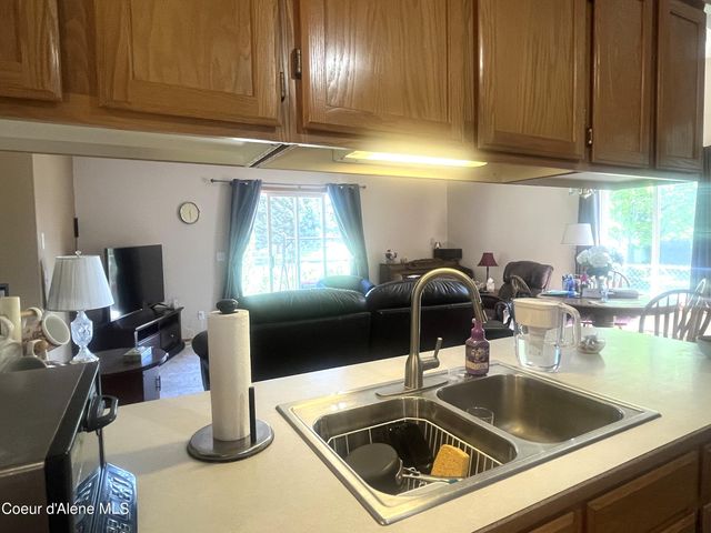 1702 N Summer Rose ST, Post Falls, ID 83854