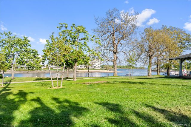 37 Harbor Lane 2A, New Rochelle, NY 10805