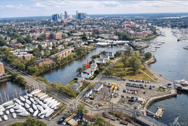 37 Harbor Lane 2A, New Rochelle, NY 10805