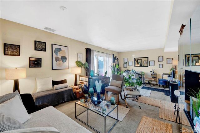 37 Harbor Lane 2A, New Rochelle, NY 10805