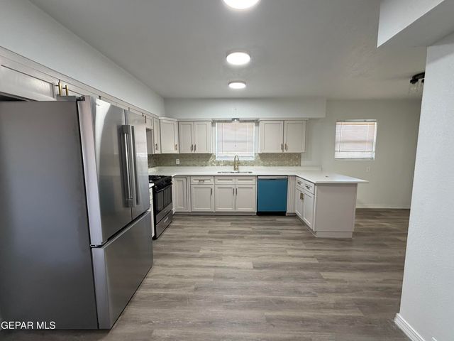 2401 HAWLEY Circle, El Paso, TX 79903