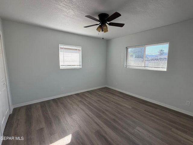 2401 HAWLEY Circle, El Paso, TX 79903