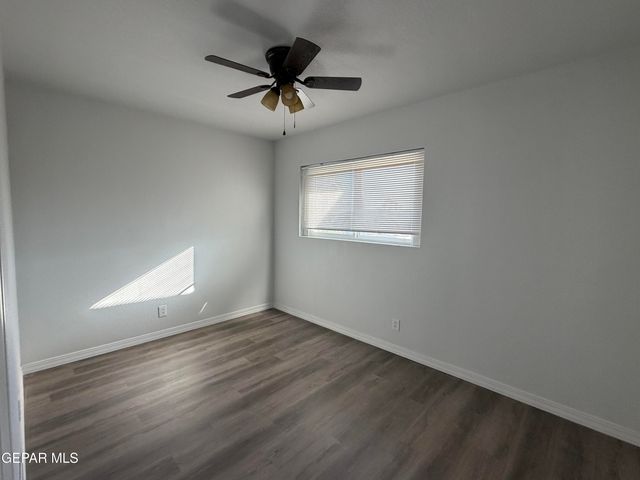 2401 HAWLEY Circle, El Paso, TX 79903