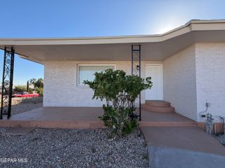 2401 HAWLEY Circle, El Paso, TX 79903