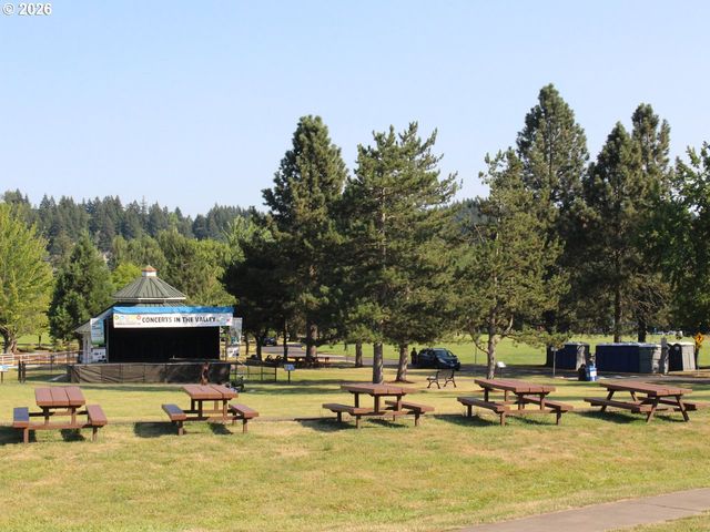 9887 Se 134TH Ave, Happy Valley, OR 97086