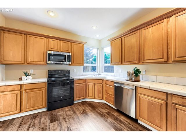 9887 Se 134TH Ave, Happy Valley, OR 97086