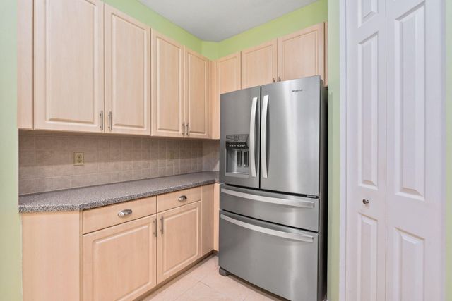 602 Mariner Bay Boulevard, Fort Pierce, FL 34949