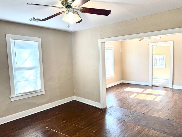 325 Poplar St, El Dorado, KS 67042