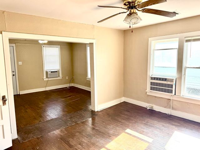 325 Poplar St, El Dorado, KS 67042