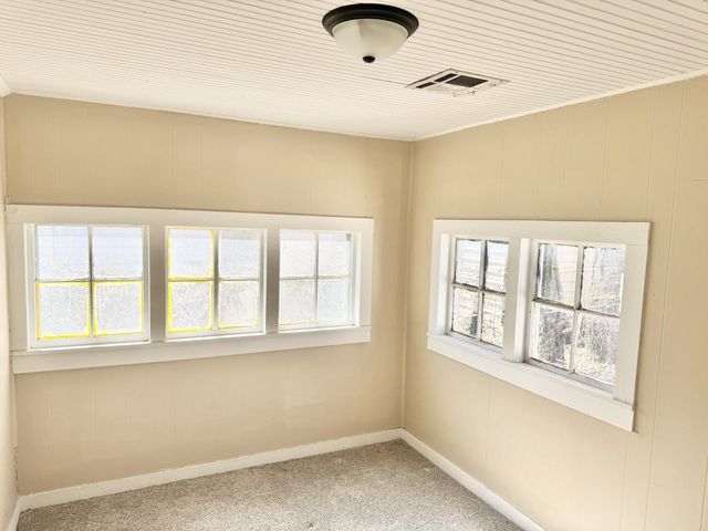 325 Poplar St, El Dorado, KS 67042