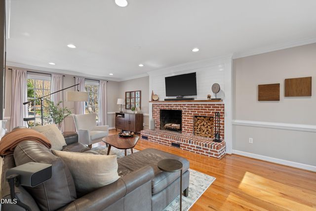 12 W Bayberry Court, Durham, NC 27713