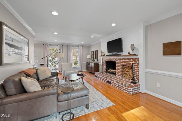 12 W Bayberry Court, Durham, NC 27713