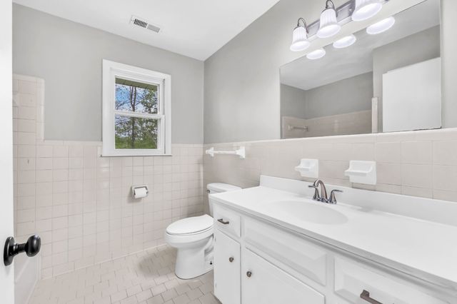 251 Fussell Ln, Erin, TN 37061