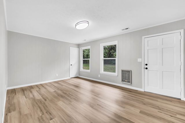 251 Fussell Ln, Erin, TN 37061