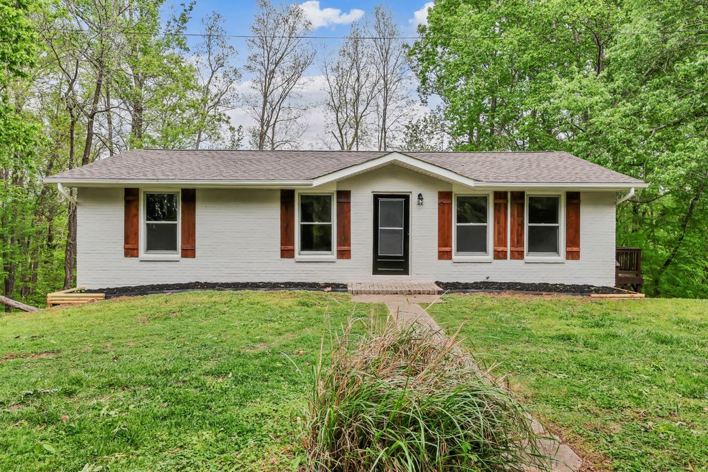 251 Fussell Ln, Erin, TN 37061