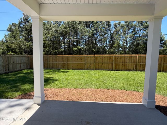 1037 Pine Ridge Court, Castle Hayne, NC 28429