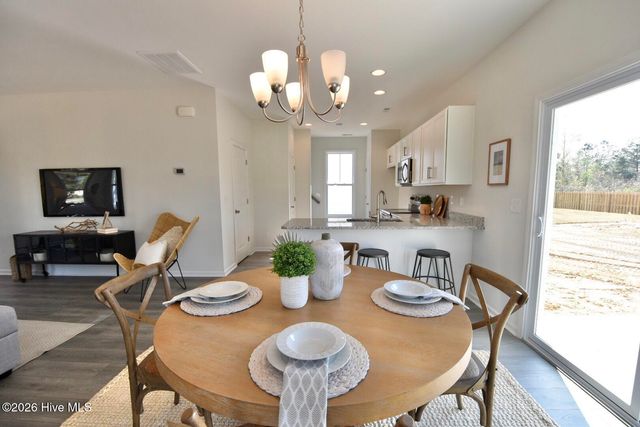 1037 Pine Ridge Court, Castle Hayne, NC 28429