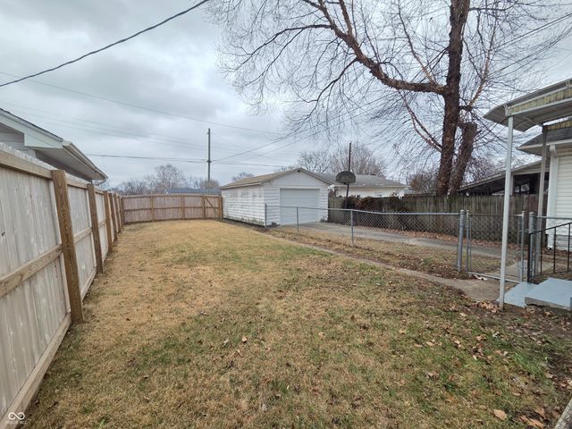 2611 N 13th Street, Terre Haute, IN 47804