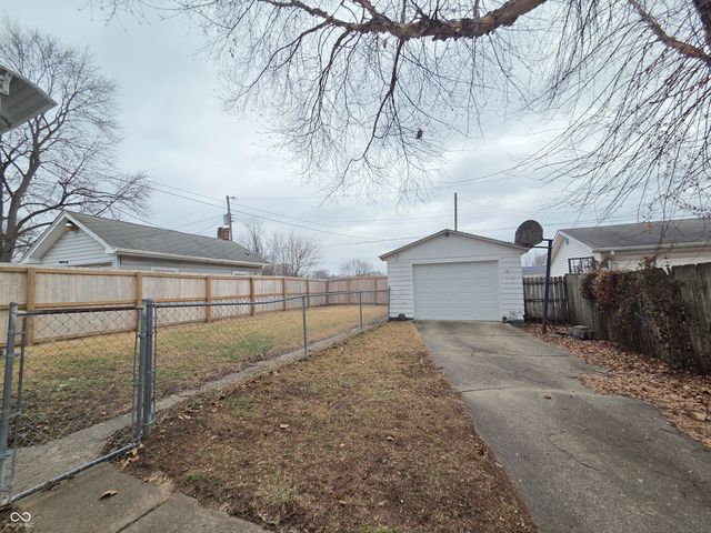 2611 N 13th Street, Terre Haute, IN 47804