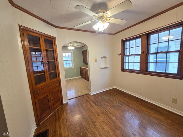 2611 N 13th Street, Terre Haute, IN 47804