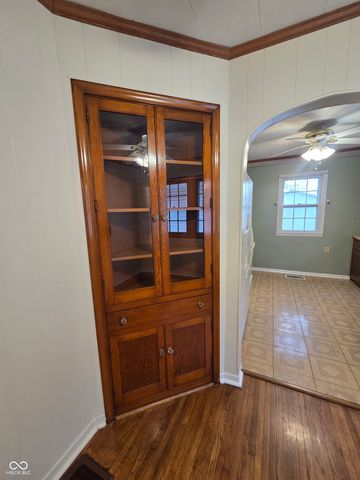 2611 N 13th Street, Terre Haute, IN 47804