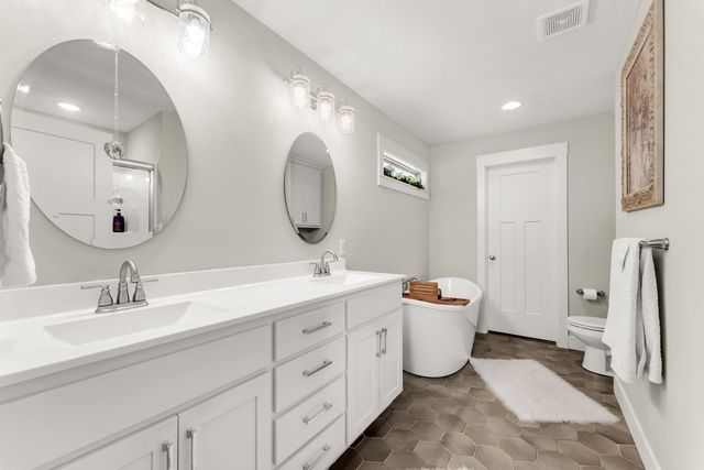 5619 S Lexington Avenue, Springfield, MO 65810