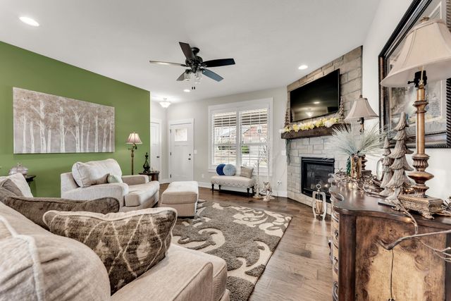 5619 S Lexington Avenue, Springfield, MO 65810