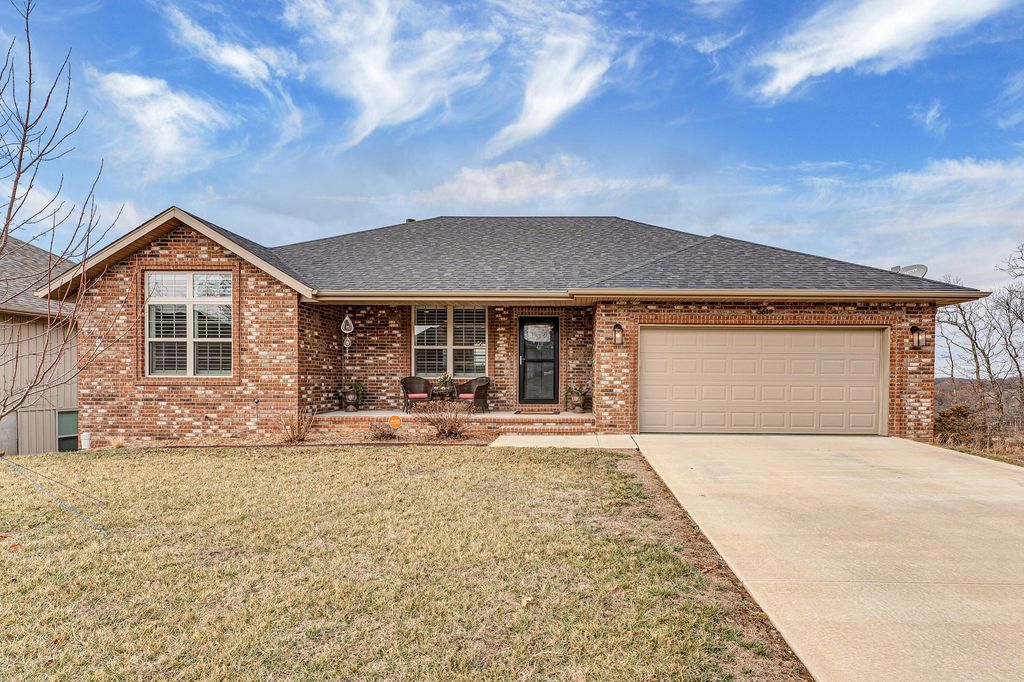 5619 S Lexington Avenue, Springfield, MO 65810