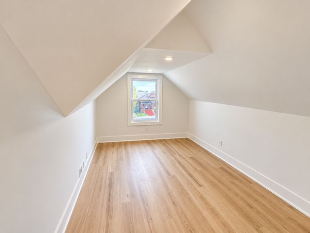 8332 S Oglesby Avenue, Chicago, IL 60617