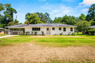 5547 NORTH Drive, Alexandria, LA 71301