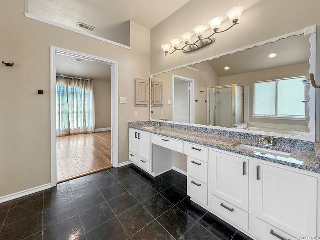 21122 SIMI VALLEY DR, San Antonio, TX 78259