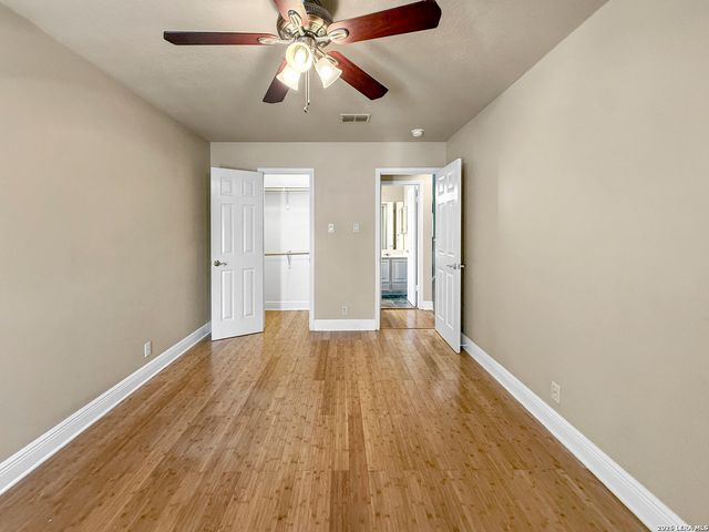 21122 SIMI VALLEY DR, San Antonio, TX 78259