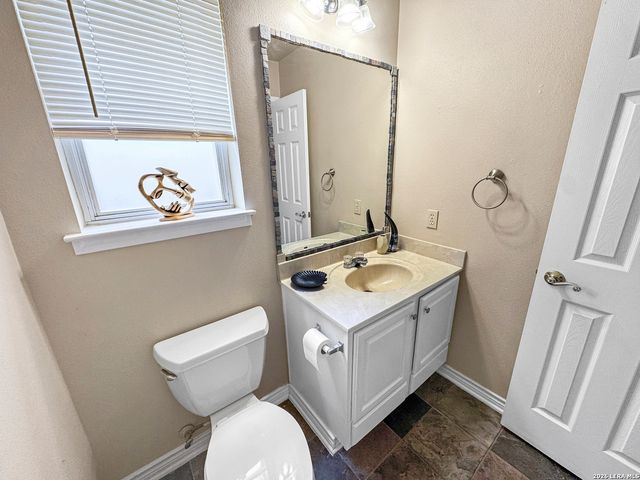 21122 SIMI VALLEY DR, San Antonio, TX 78259