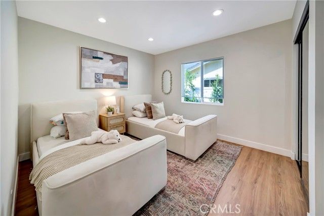 22120 Costanso Street, Woodland Hills (los Angeles), CA 91364