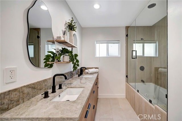 22120 Costanso Street, Woodland Hills (los Angeles), CA 91364