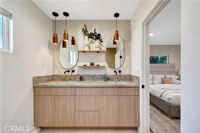 22120 Costanso Street, Woodland Hills (los Angeles), CA 91364